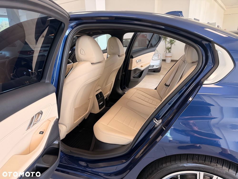 BMW Seria 3 - 23