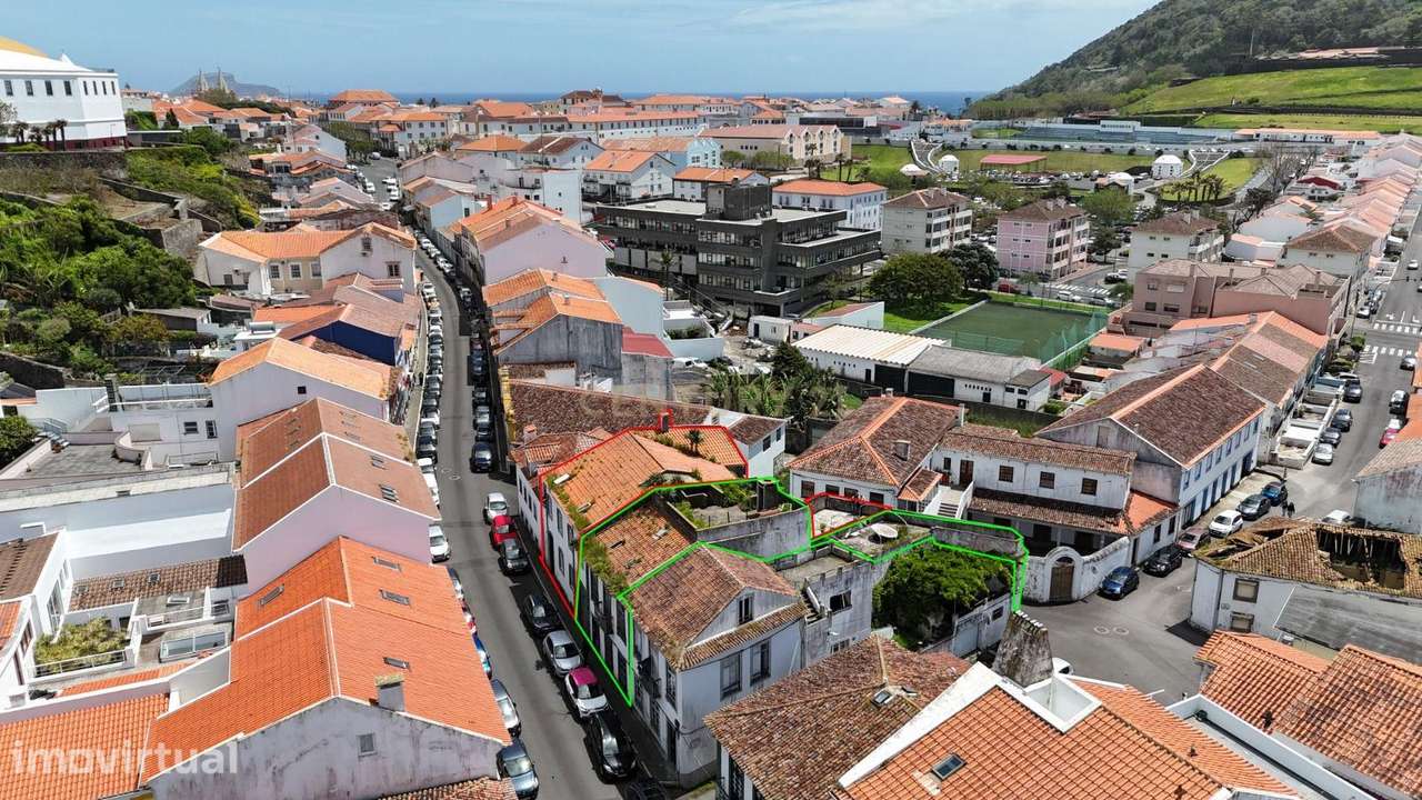 Imóvel para Recuperação com muito potencial em Angra (São Pedro), Ilha - Grande imagem: 2/24