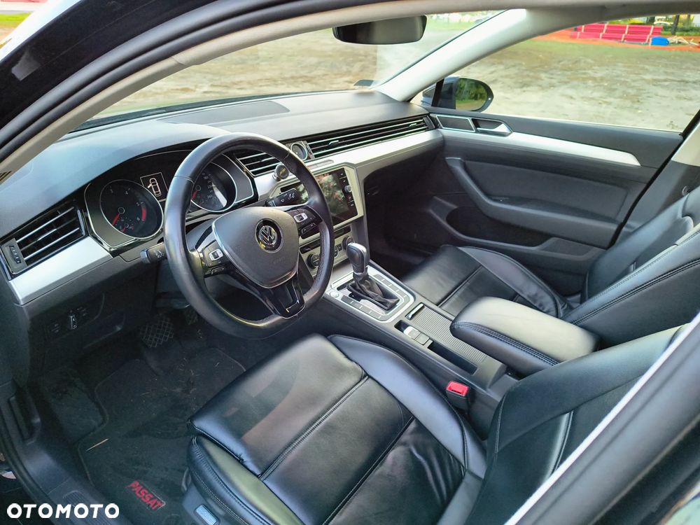 Volkswagen Passat - 6