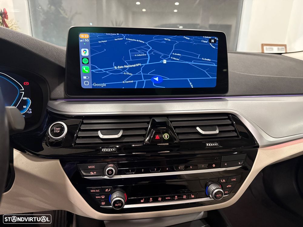 BMW 520 e Touring Aut. Luxury Line - 24