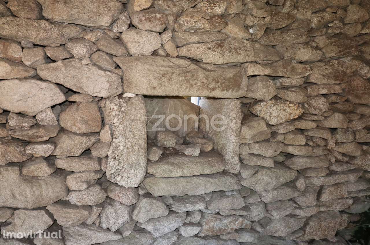 Ruína em Vilar, Cabreiro - Grande imagem: 4/17