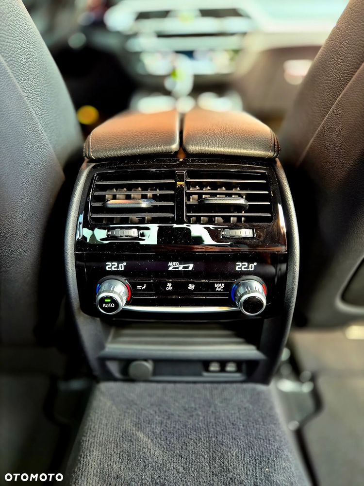 BMW Seria 5 540i xDrive mHEV M Sport sport - 36