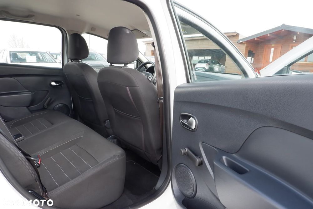 Dacia Sandero - 11