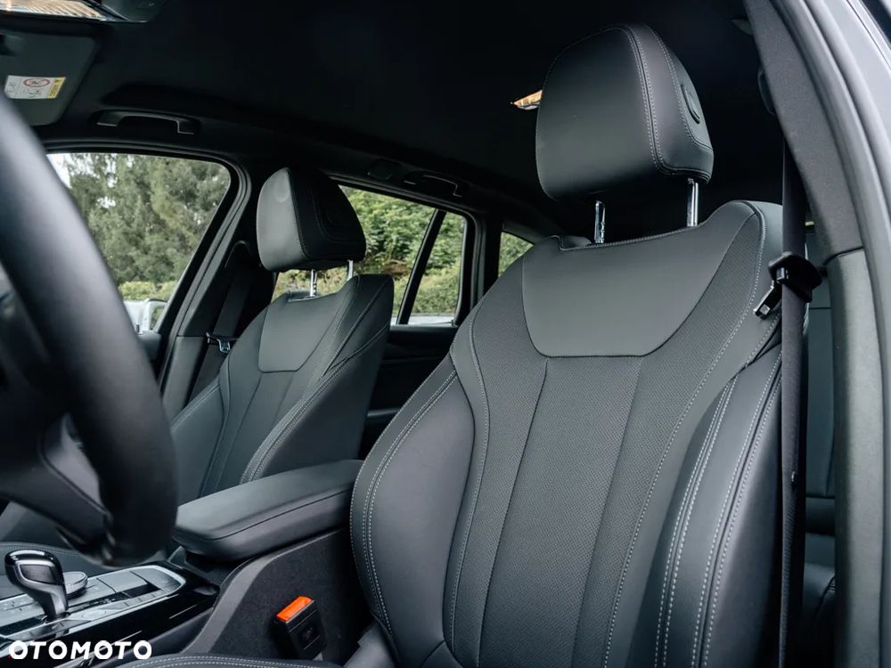 BMW X3 xDrive20d - 11