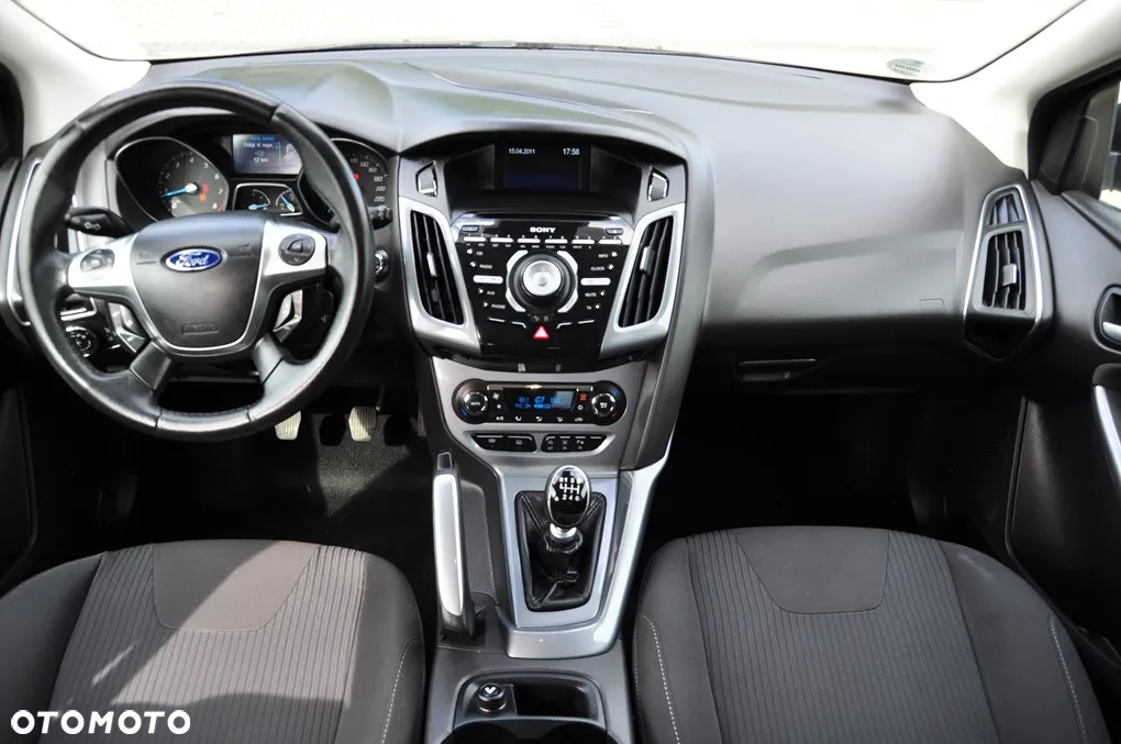 Ford Focus 1.6 EcoBoost Titanium - 30