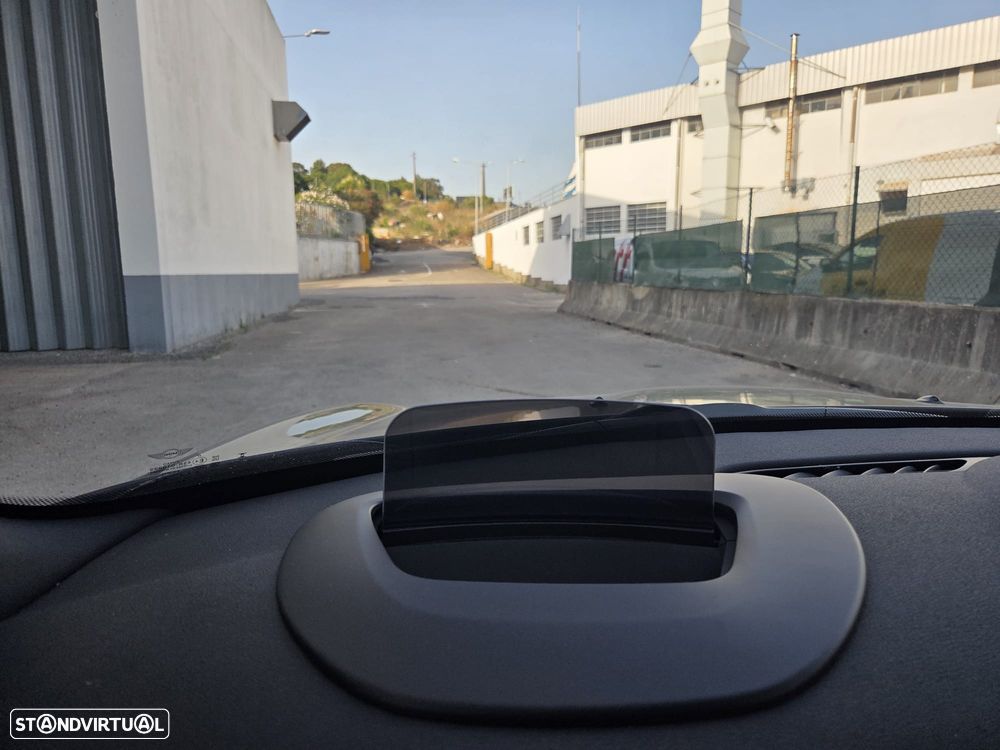 MINI 3 Portas Cooper SE Yours - 23