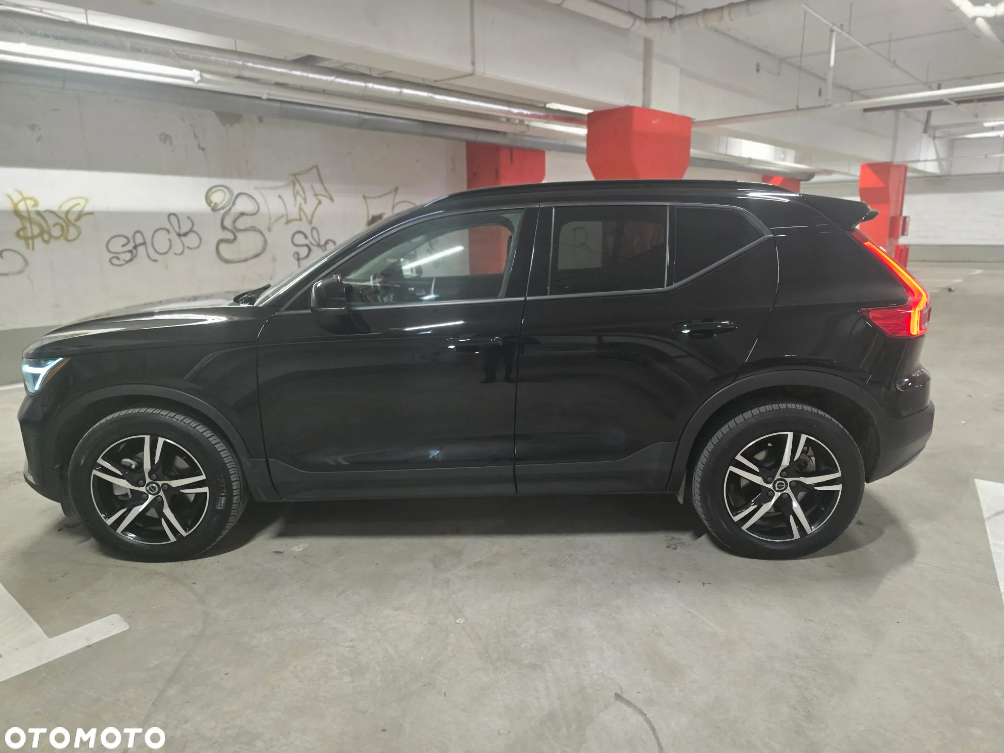 Volvo XC 40 B5 AWD Ultimate Dark