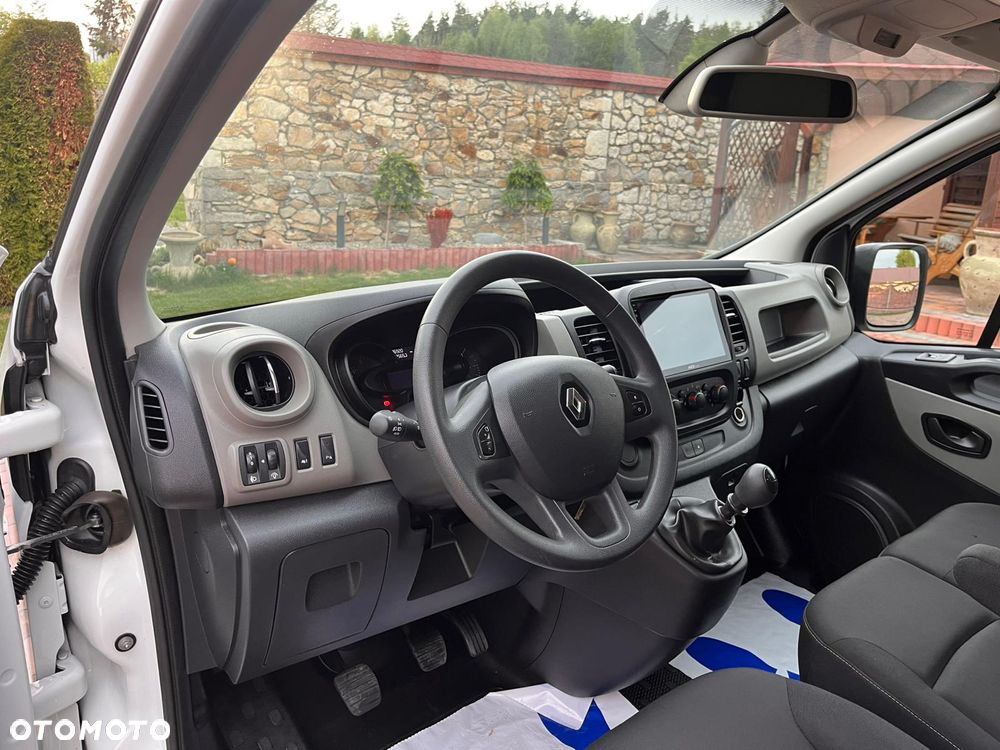 Renault Trafic - 19