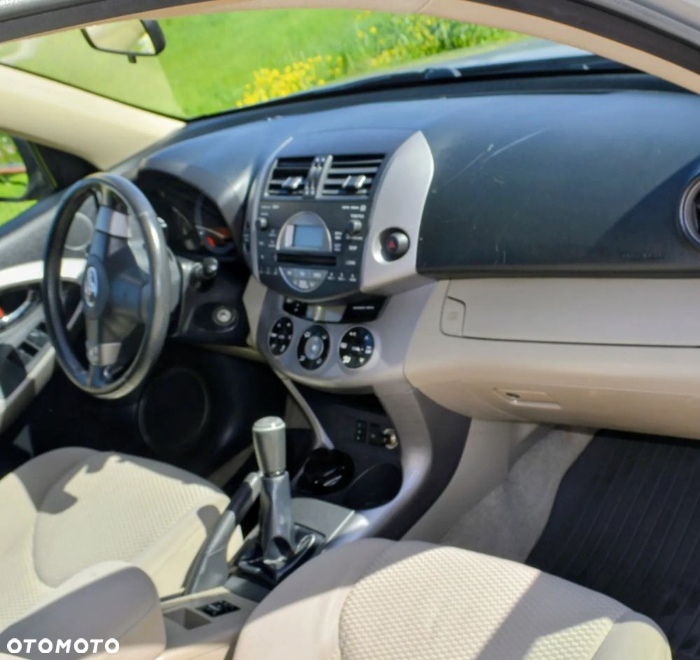 Toyota RAV4 2.0 4x4 Sol - 11