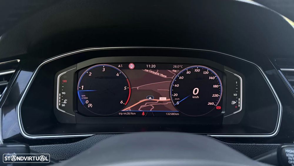 Volkswagen Passat Variant 2.0 TDI Business — fotografia 18