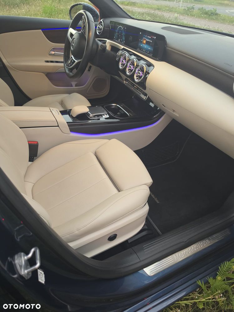 Mercedes-Benz Klasa A 220 7G-DCT Style - 21