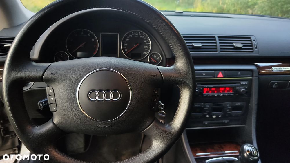 Audi A4 3.0 Quattro - 20