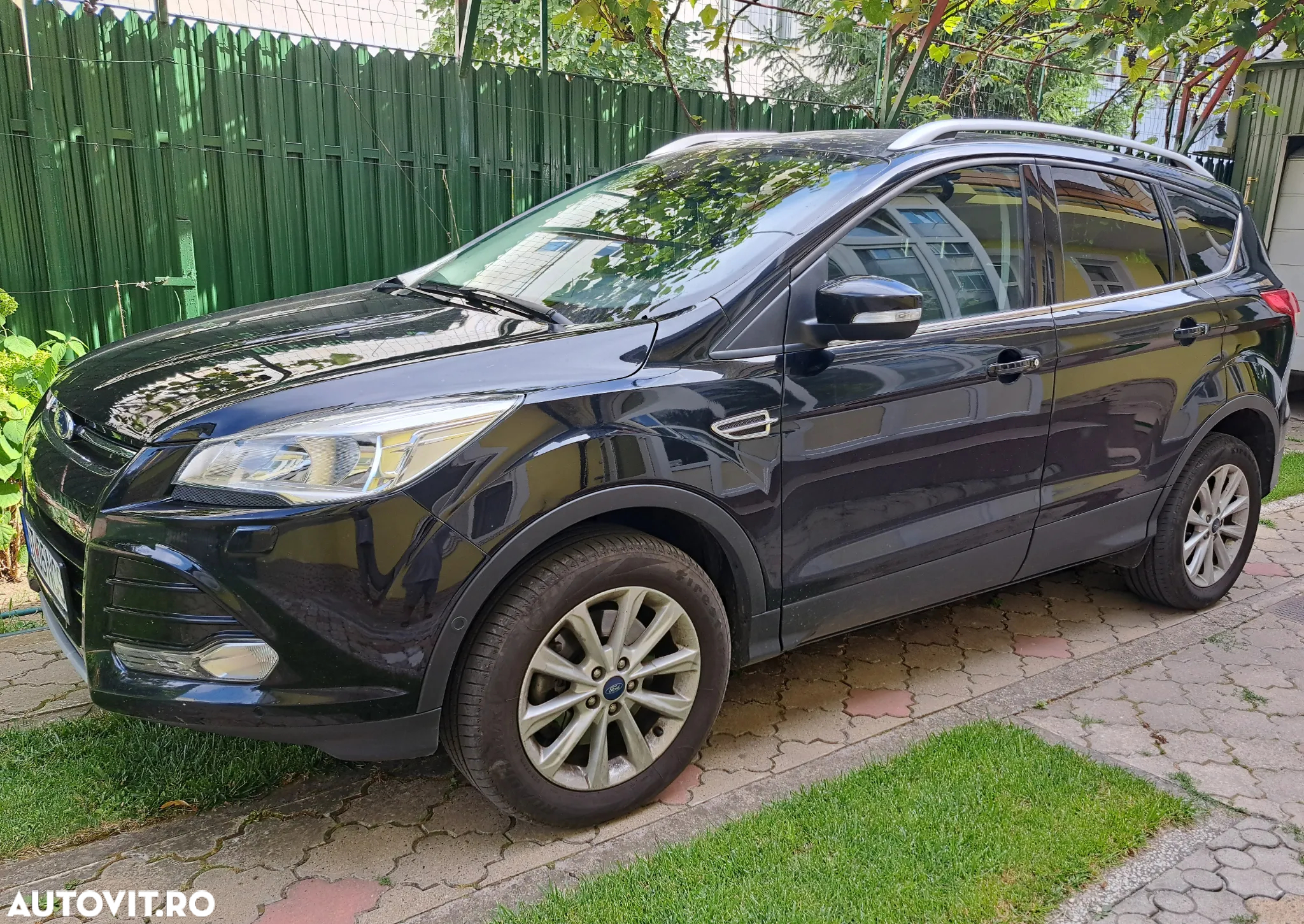 Ford Kuga 2.0 TDCi 2WD Titanium - 4