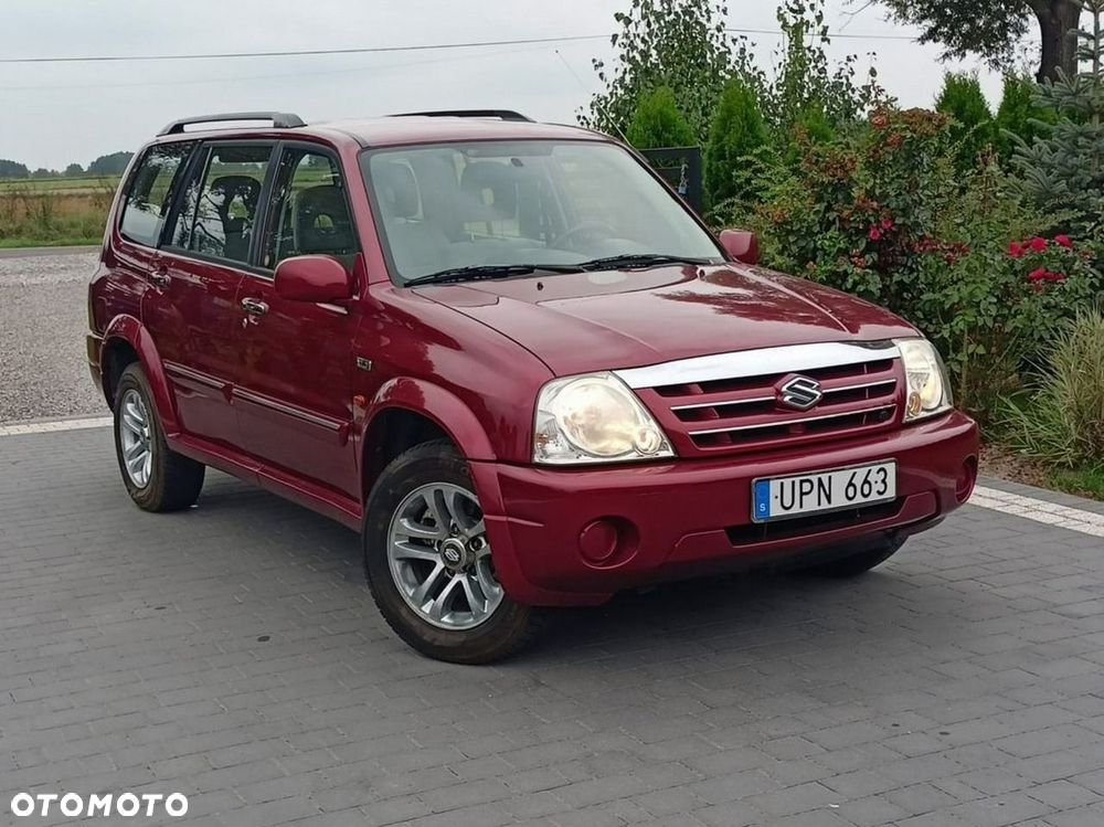 Suzuki XL7 - 2