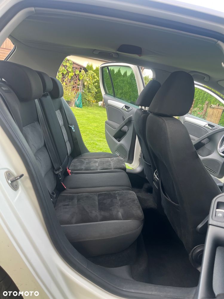 Volkswagen Golf 2.0 TDI DPF Comfortline - 11