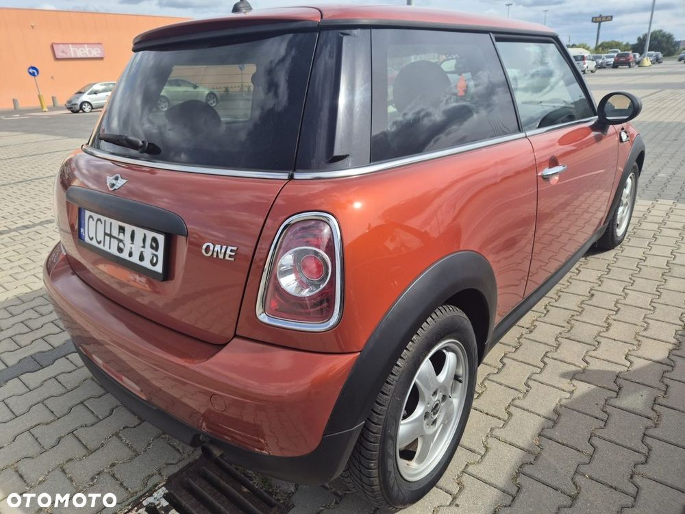 MINI ONE - 9