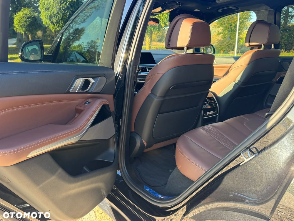 BMW X5 M M50d - 24