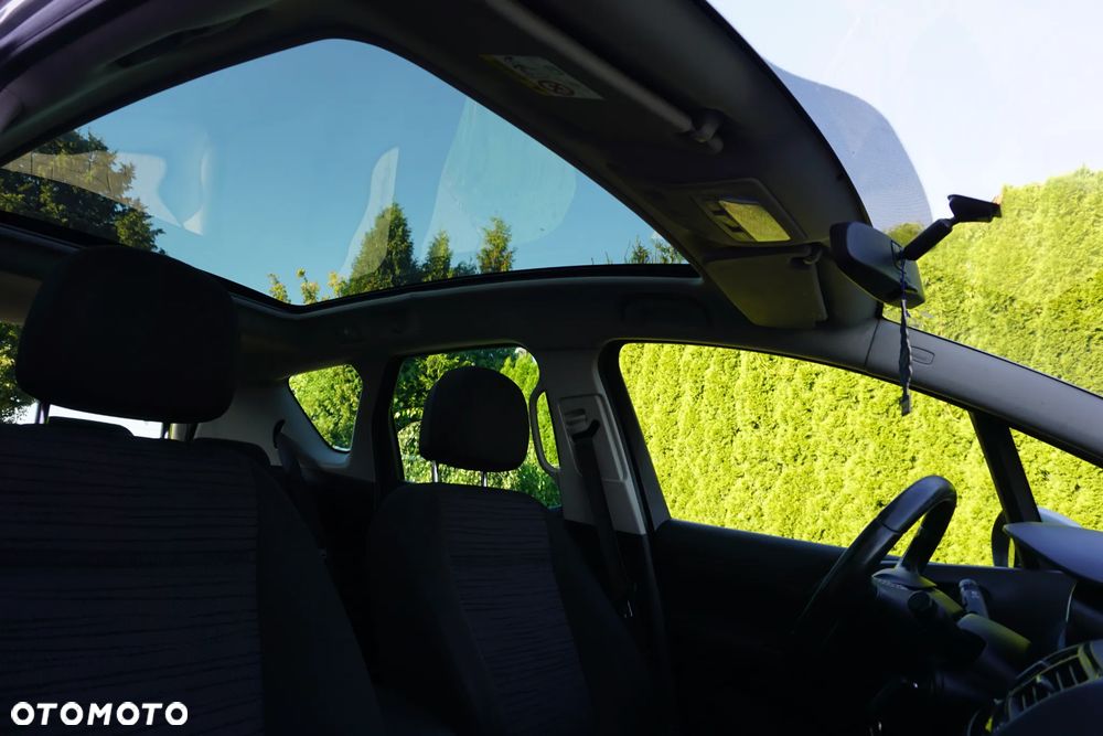 Opel Meriva - 21