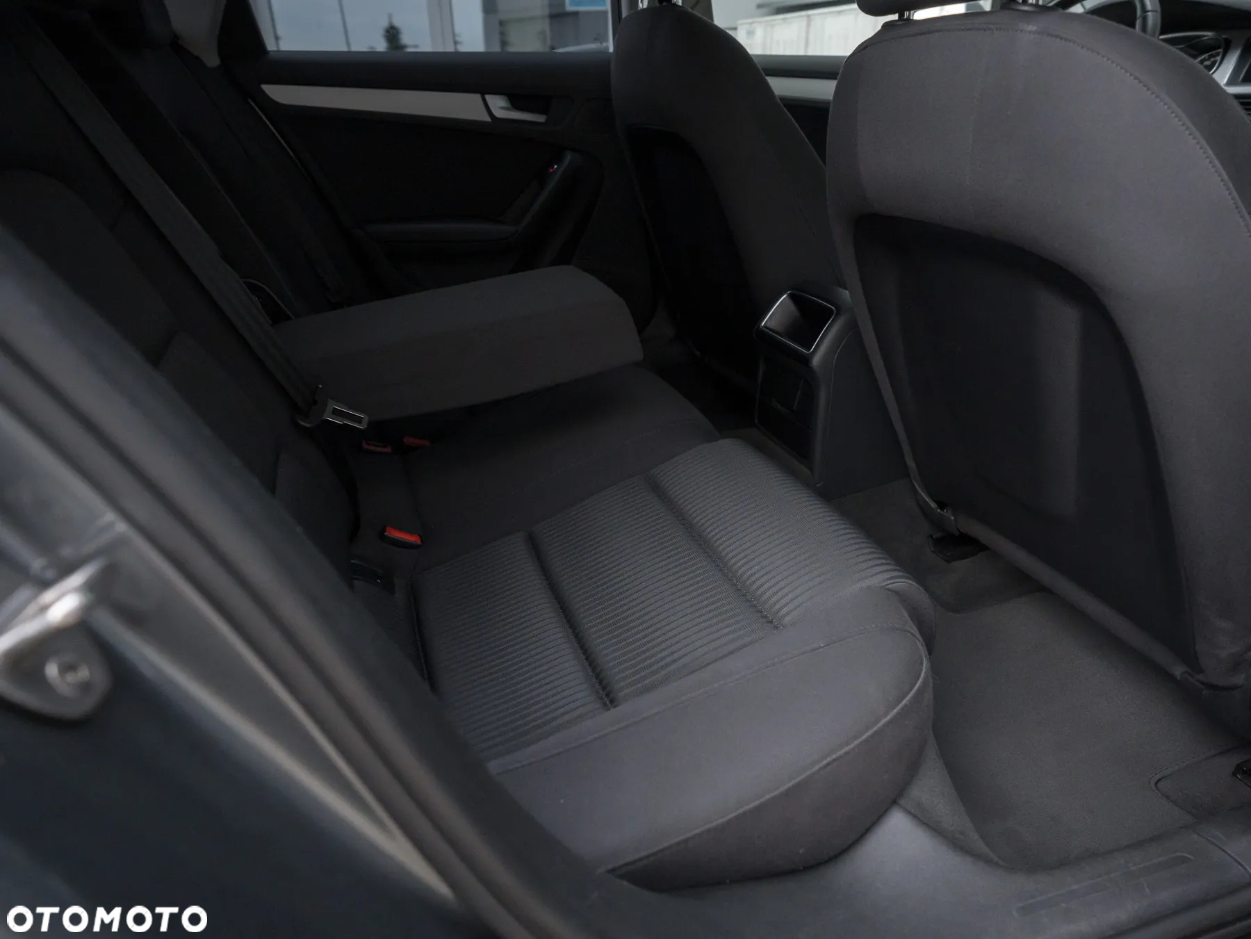 Audi A4 2.0 TDI DPF multitronic Ambition - 25