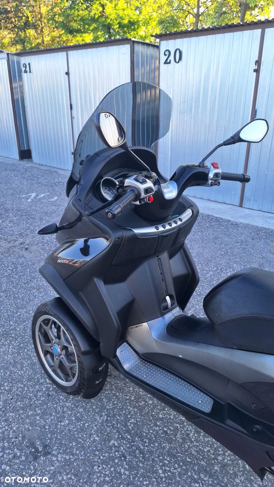 Piaggio MP-3 - 6