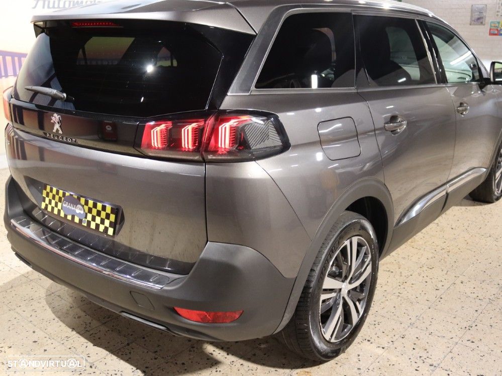 Peugeot 5008 1.5 BlueHDi Allure Pack EAT8 - 36