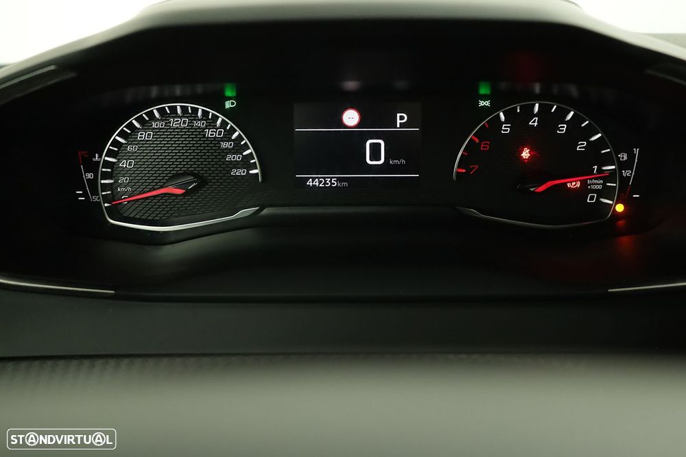 Peugeot 2008 1.2 PureTech Allure Pack EAT8 - 16