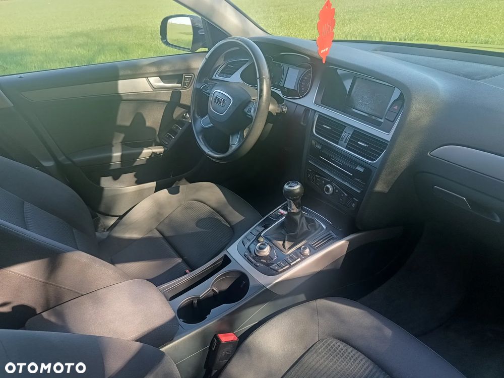 Audi A4 Avant 2.0 TDI 116g DPF Attraction - 22