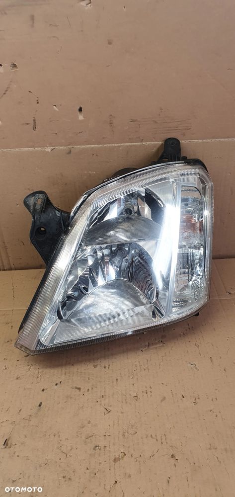 Lampa lewy przód przednia lewa Opel Meriva A 93321052 - 1