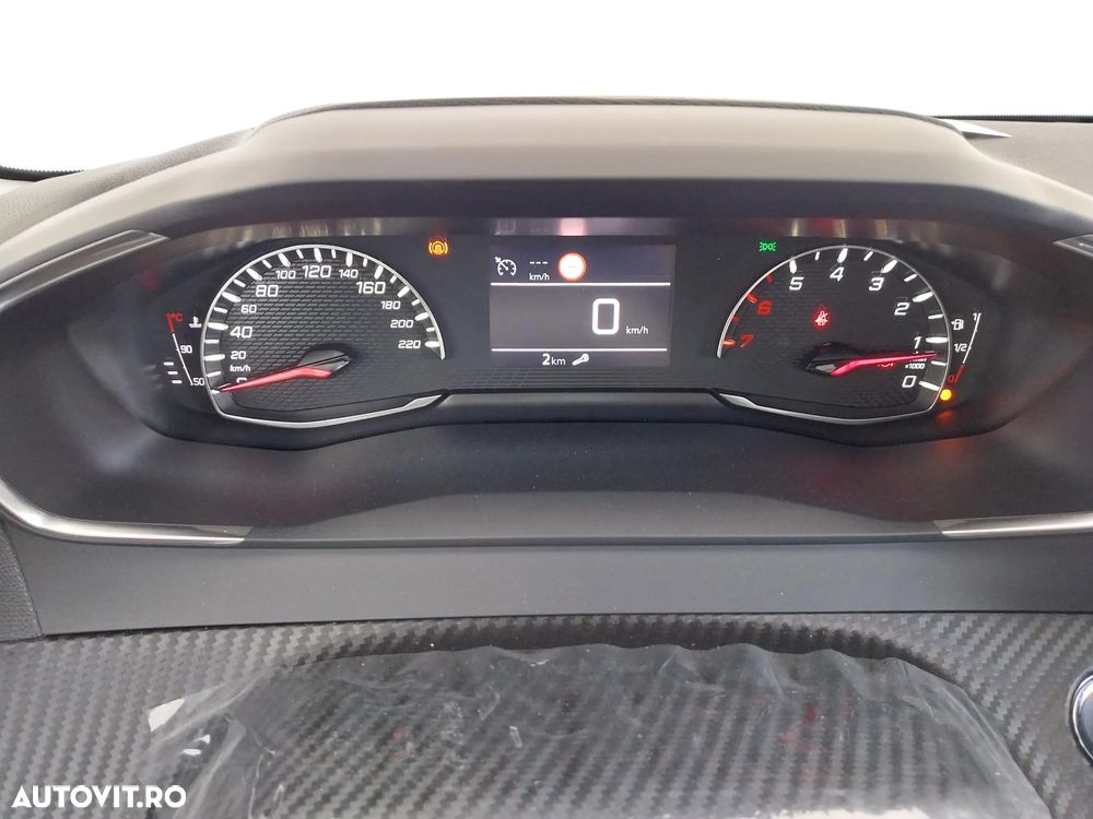 Peugeot 208 1.2 L PureTech STT Allure - 9