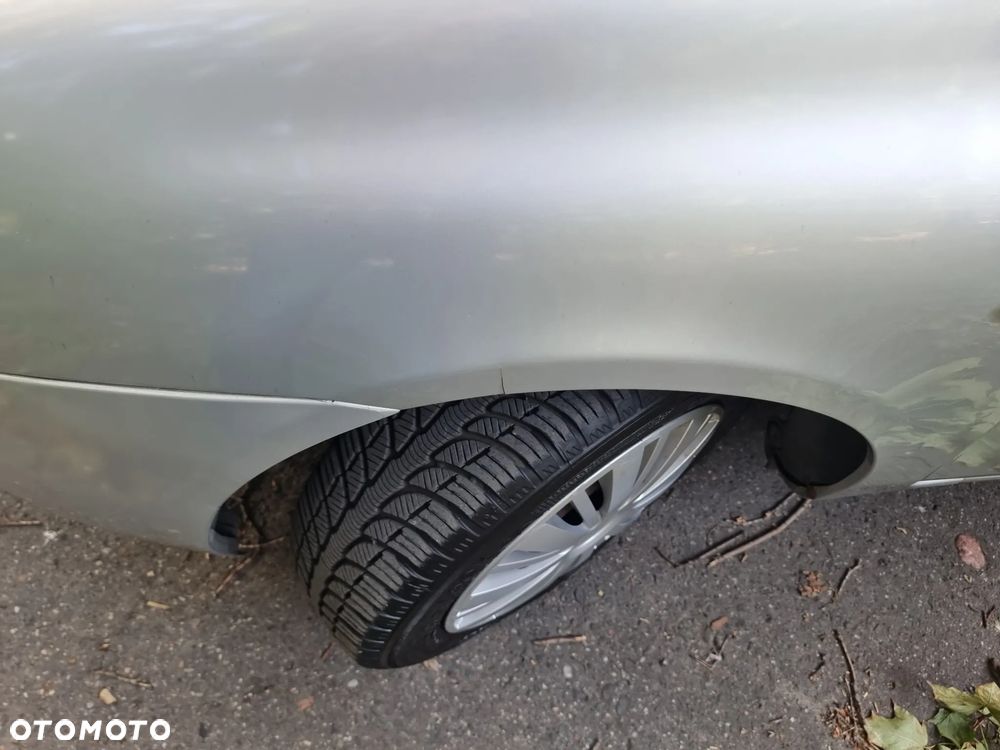 Renault Clio 1.2 16V Confort Authentique - 13