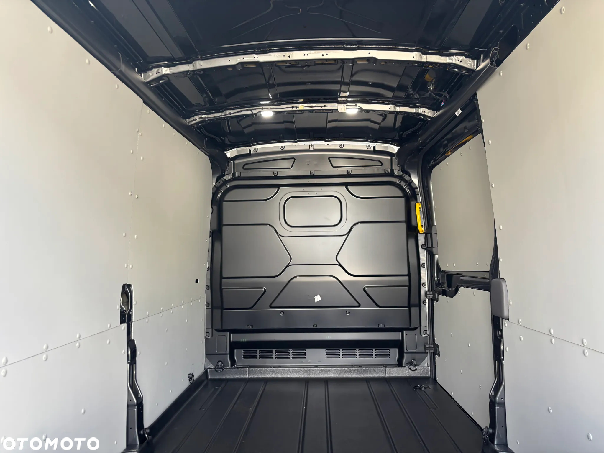 Ford Transit - 8