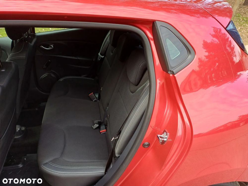 Renault Clio 0.9 TCe Limited - 16