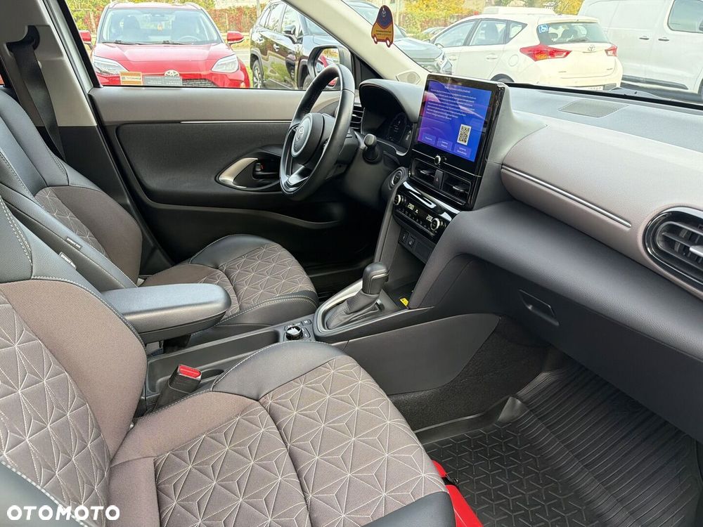 Toyota Yaris Cross Hybrid 1.5 Executive AWD - 9
