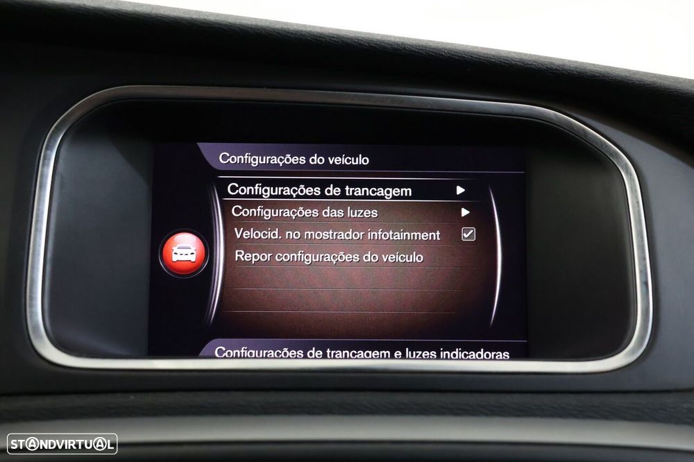 Volvo V40 Cross Country 2.0 D3 Plus - 21