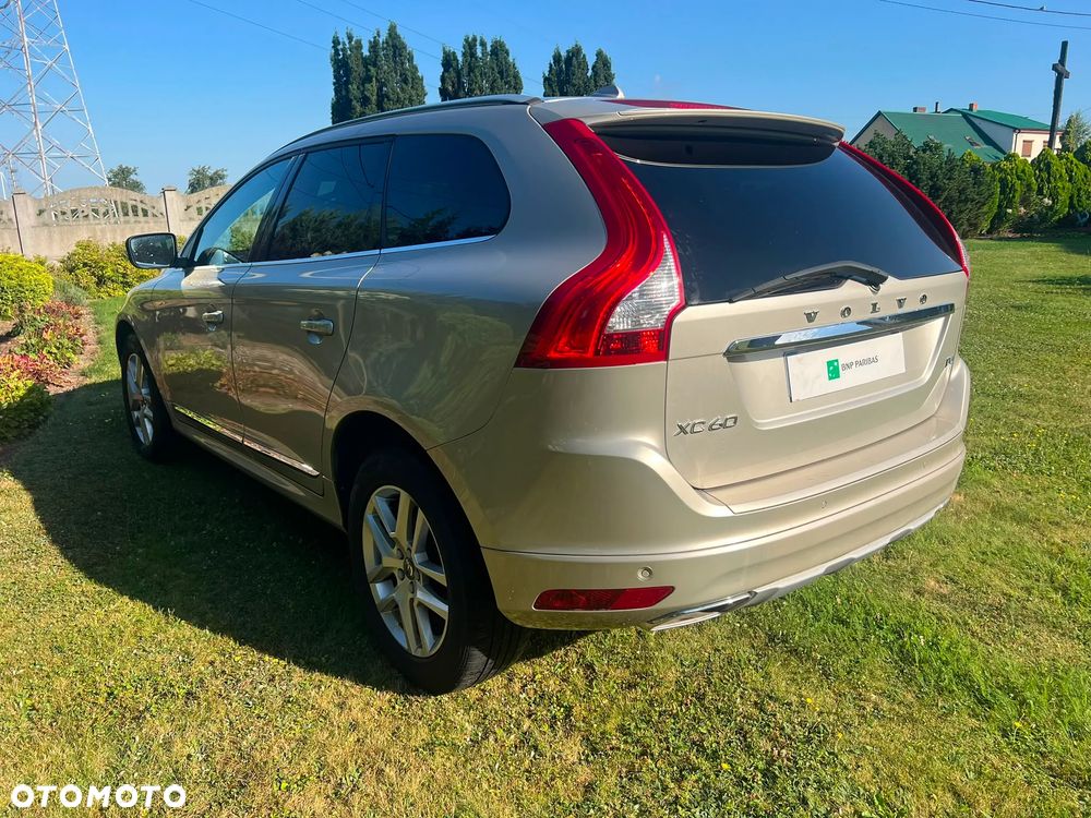 Volvo XC 60 D4 Geartronic Summum - 12