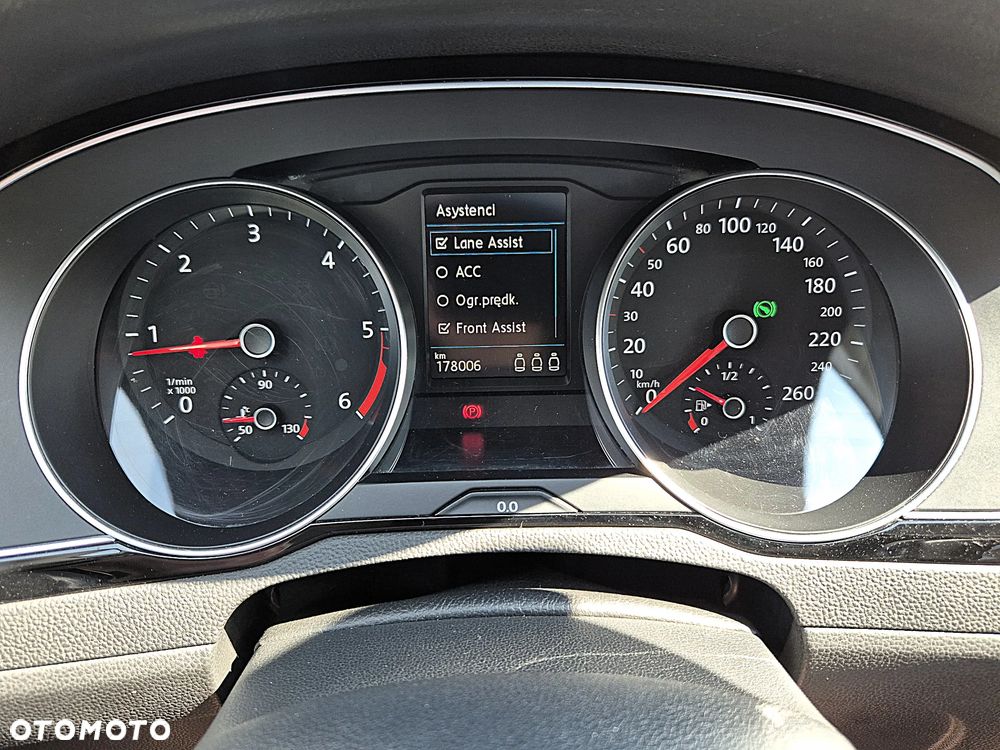 Volkswagen Passat 2.0 TDI EVO Business DSG - 18