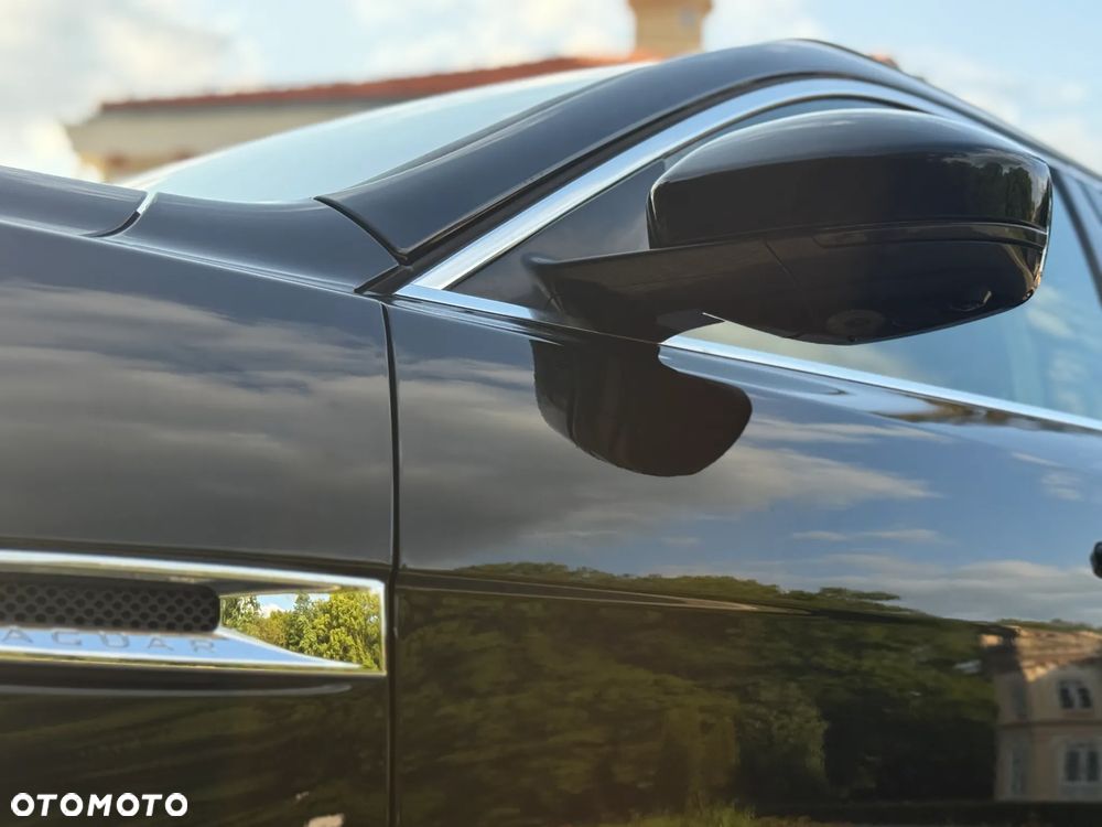 Jaguar F-Pace 30t AWD Portfolio - 10
