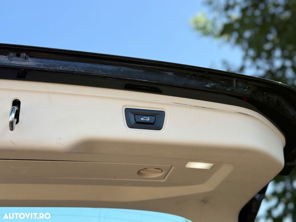 BMW Seria 3 330e Aut. Advantage - 22