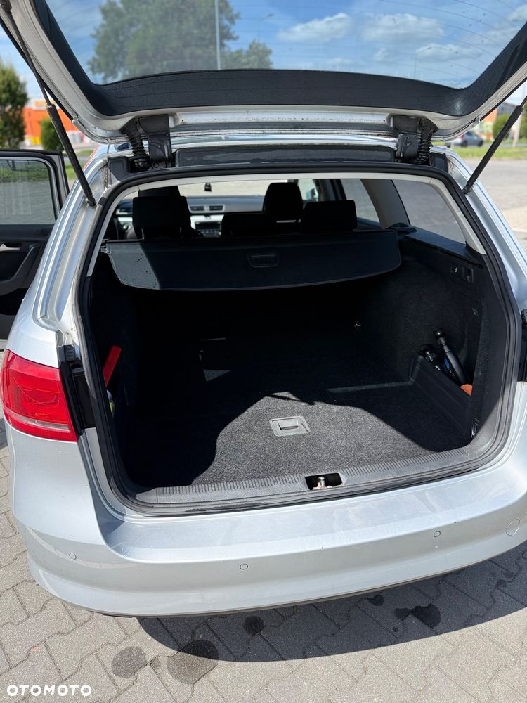 Volkswagen Passat 1.6 TDI Comfortline - 31