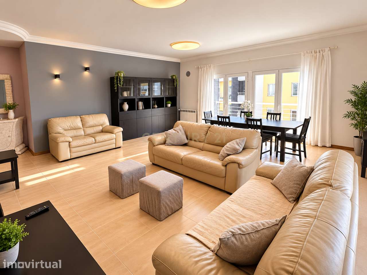 Apartamento T3 Mobilado com grandes varandas numa das zonas residencia - Grande imagem: 3/19