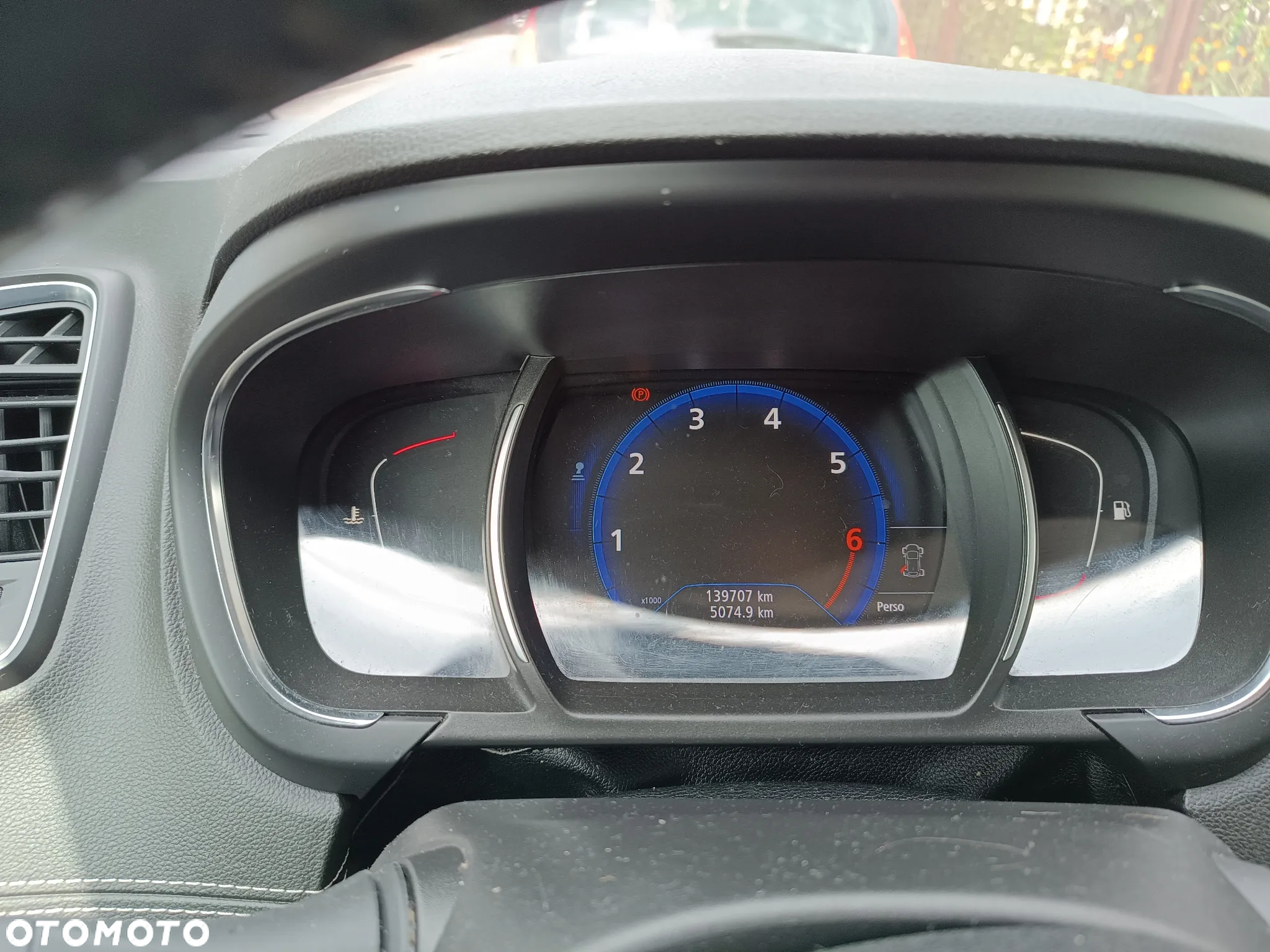 Renault Scenic ENERGY TCe 130 INTENS - 9