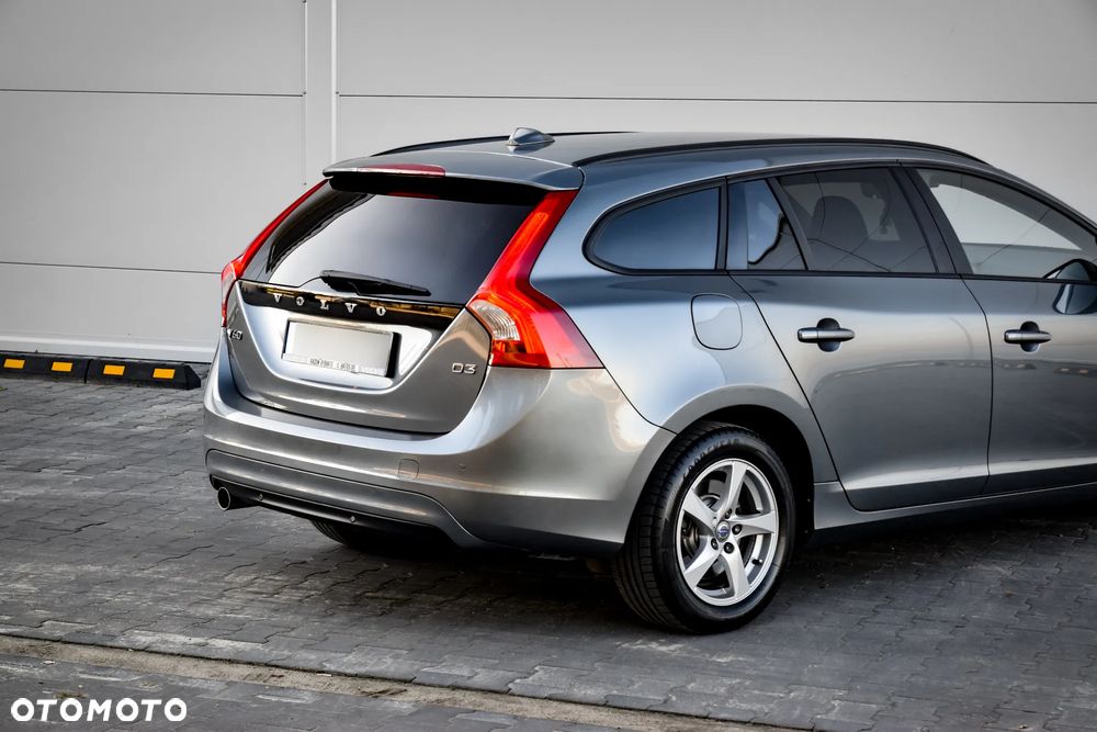 Volvo V60 D3 Drive-E Momentum - 15