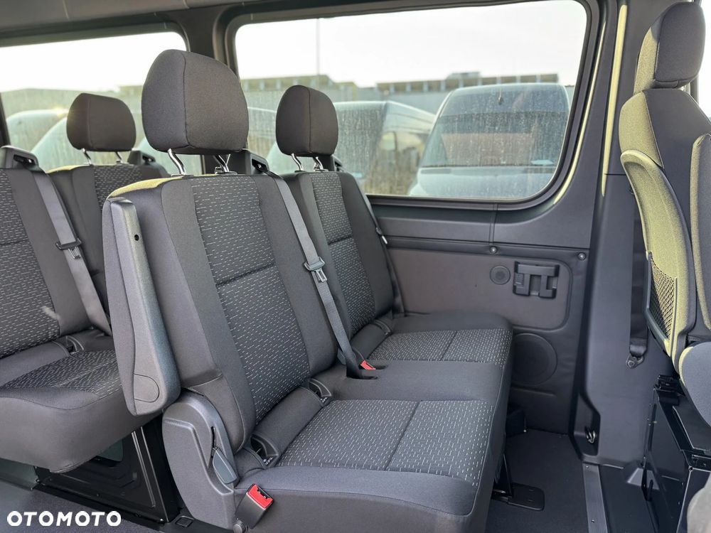 Mercedes-Benz Sprinter - 19