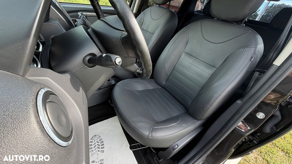 Dacia Duster dCi 110 FAP 4x4 Prestige - 32
