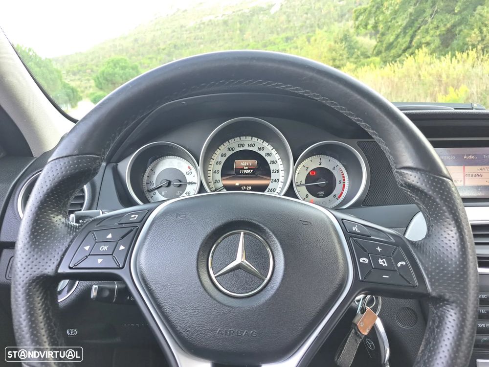 Mercedes-Benz C 220 - 25