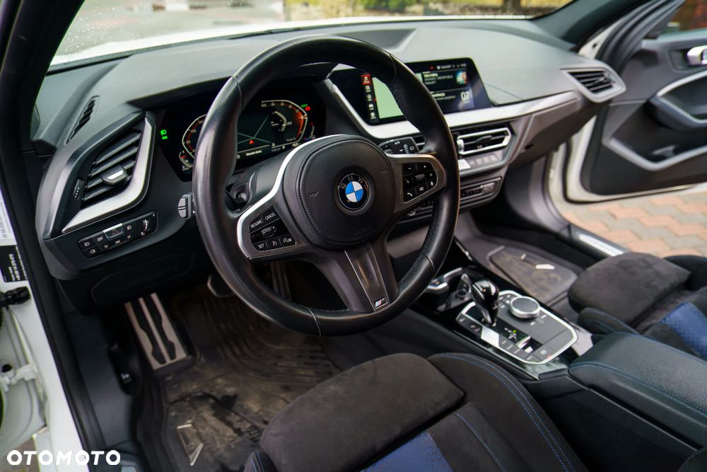 BMW Seria 1 118d Edition M Sport Shadow - 14