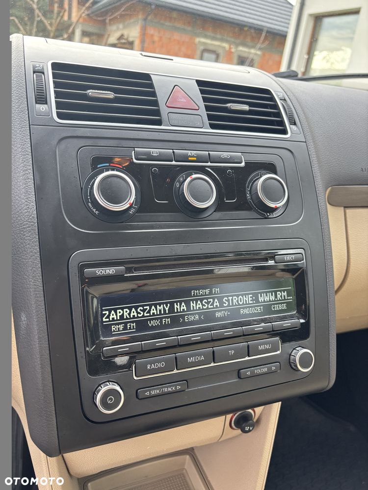 Volkswagen Touran 2.0 TDI DPF Comfortline - 19