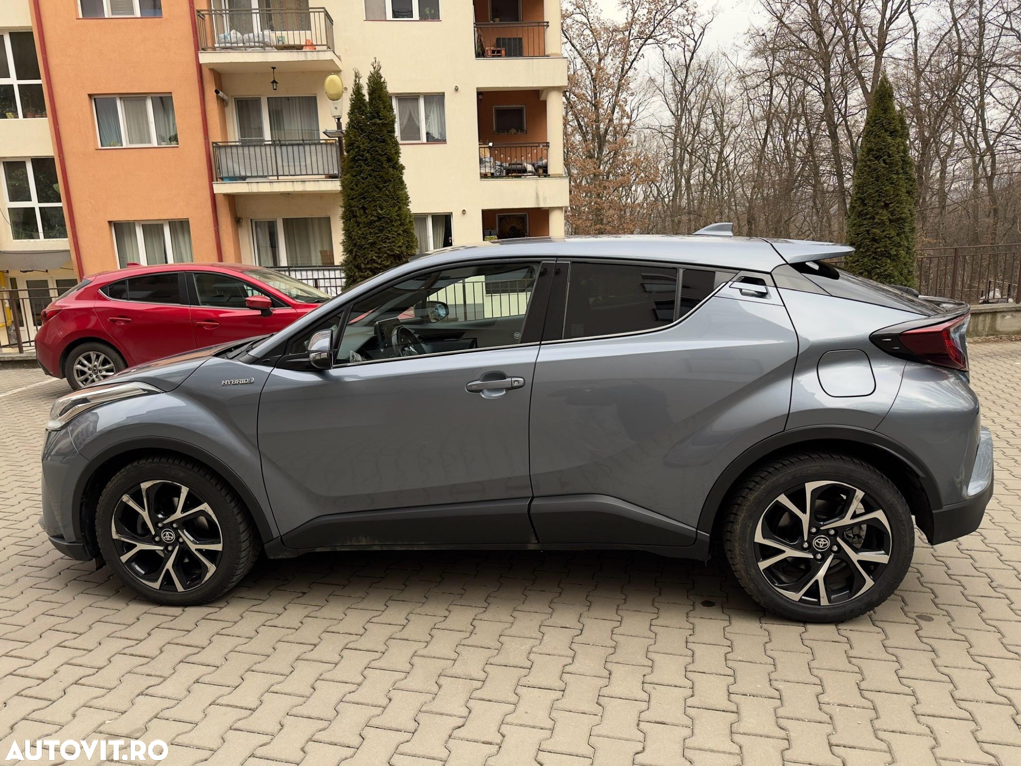 Toyota C-HR 1.8 Hybrid Business Edition - 2