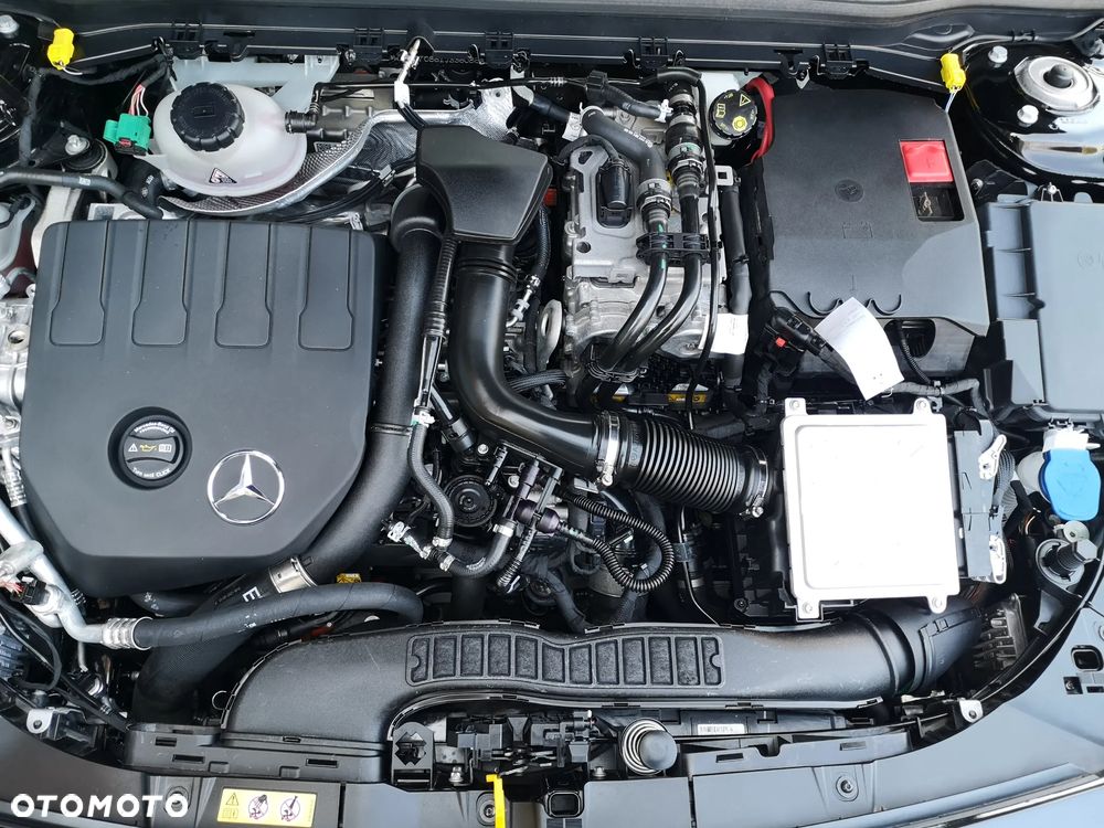 Mercedes-Benz Klasa A 250 e PHEV Progressive 8G-DCT - 25