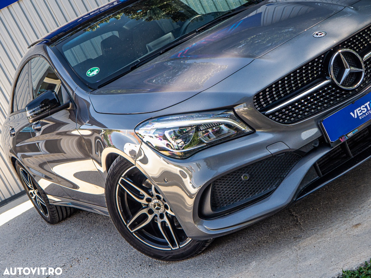 Mercedes-Benz CLA 180 7G-DCT AMG Line - 12